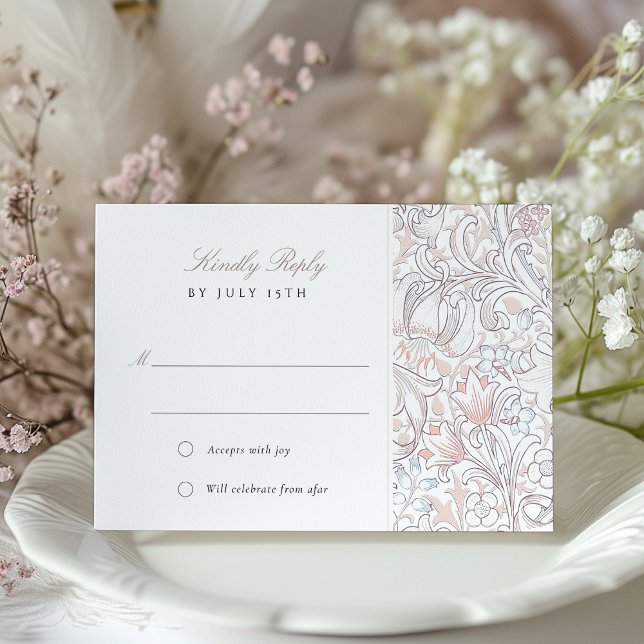 Invitación Respuesta de Boda Clásica con Lirio Dorado Pastel (Subido por el creador)