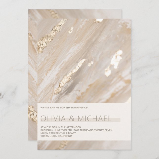 Invitación Resumen Neutral Painterly Champagne Gold Moderno (Anverso / Reverso)