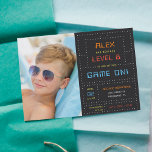Invitación Retro Arcade Game Kids Birthday Party Photo<br><div class="desc">These awesome gamer theme birthday party invitations with a vintage arcade game vibe feature retro lettering on a dark gray and white dot matrix grid. "[Name] has reached level [age]" appears at the top in retro digital lettering, with your party details beneath. A photo of the birthday kiddo completes this...</div>