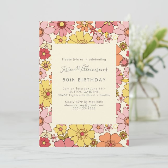 Invitación Retro Boho amarillo rosa Floral Groovy 50 cumpleañ (Anverso de pie)