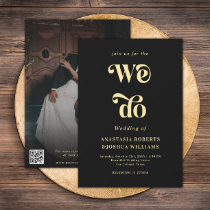 Invitación Retro Bold Hacemos Boda de código QR en negro y or