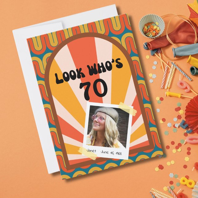 Invitación Retro Hippie 60 Foto 70 cumpleaños (Groovy waves and a polaroid template for a photo of the birthday celebrant! )