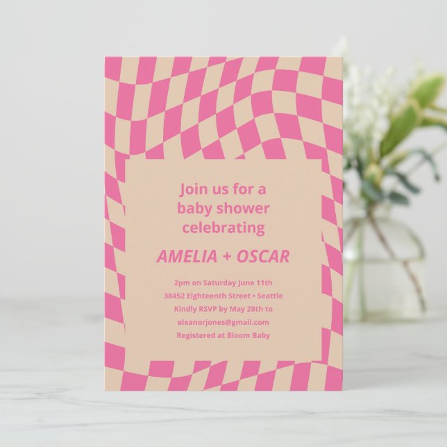 Invitación Retro Hot Pink Abstract Checkerboard Baby Shower (Anverso de pie)