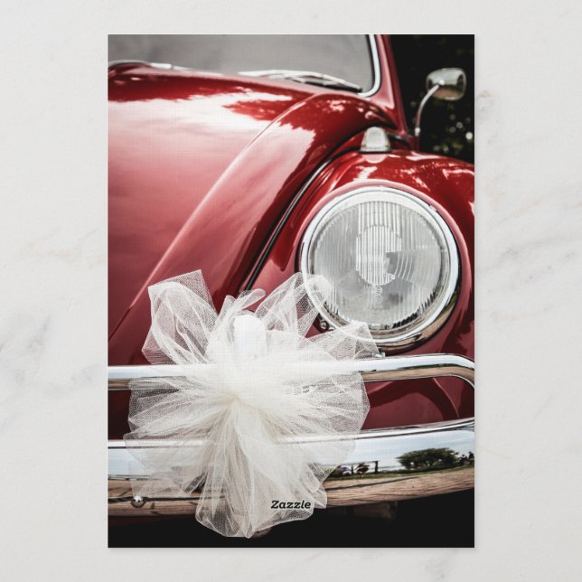 Invitación Retro Red VW Beetle Car White Bow Wedding Invitati (Reverso)