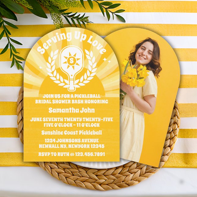 Invitación Retro Sunshine Pickleball Bridal Shower Arco de fo (Bridal Shower Invitation)