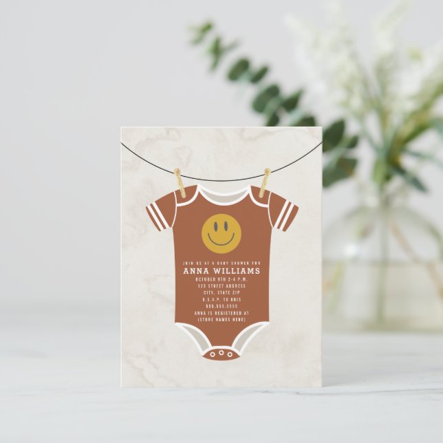 Invitación Retro Terracotta Bodysuit Clothesline Baby Shower (Anverso de pie)