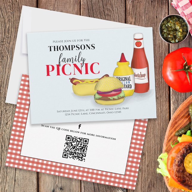 Invitación Reunión de la Familia Picnic Barbeque Casual Hambu (BBQ invitation with Family picnic wording and hand-drawn hamburgers and hotdogs. )