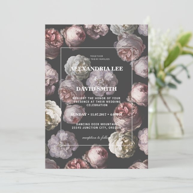 Invitación Romántico Moody Delicate Boda Floral Negra Oscura (Anverso de pie)