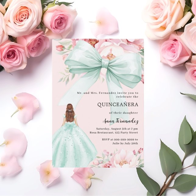 Invitación Ropa rosa Rubor salvia floral vestido verde Quince (Subido por el creador)