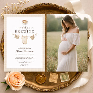 Invitación Ropa tendida para foto de baby shower 'Bebé en cam