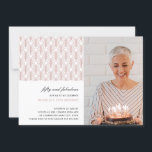 Invitación Rosa 50 y Fabuloso Art Deco Foto 50 cumpleaños<br><div class="desc">Puede ser totalmente personalizado para satisfacer sus necesidades. © Gorjo Designs. Hecho para ti a través de la plataforma Zazzle. // Nota: la foto utilizada es sólo una imagen de marcador de posición. Tendrás que reemplazar tu foto antes de pedir/imprimir. Si necesitas ayuda con esto, por favor contáctame. // ¿Buscando...</div>