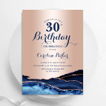 Invitación Rosa azul de la Marina Agate de Oro 30 cumpleaños<br><div class="desc">El oro azul marino y el oro rosa agaron la invitación de la fiesta de cumpleaños número 30. Elegante diseño moderno con acuarela azul real agate fondo geodésico de mármol, rosa purpurina falso de oro y letra de escritura tipográfica. La carta de invitación de moda es perfecta para una elegante...</div>