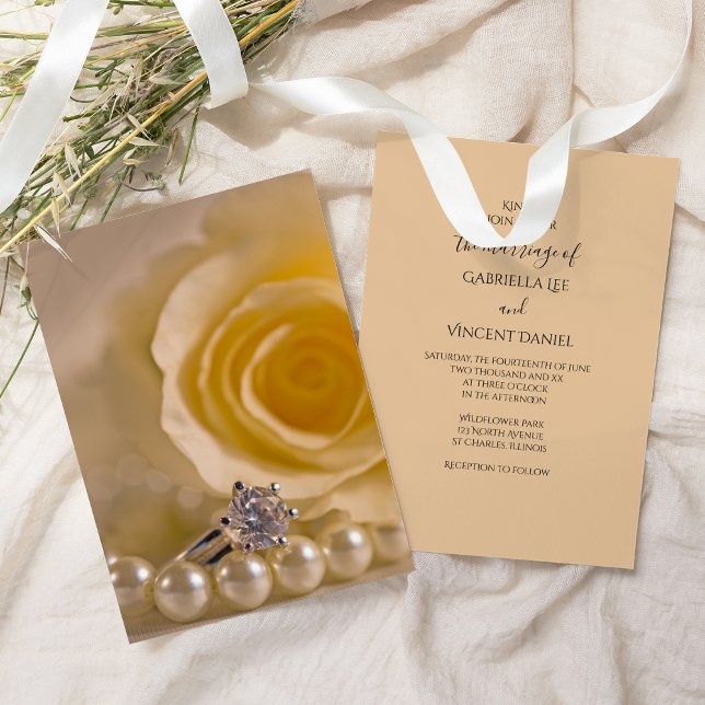 Invitación Rosa Blanca, Perlas y Boda del anillo del diamante (Subido por el creador)