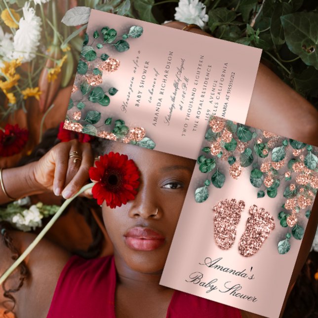 Invitación Rosa de pies Purpurina de Baby Shower Eucalyptus W (Baby Shower Glitter Feet Rose Eucalyptus Woodland Invitation)