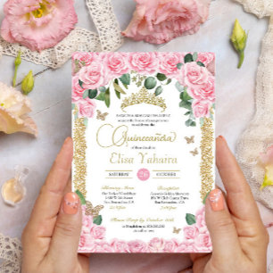 Invitación Rosa floral rosa mariposa y quinceañera dorada