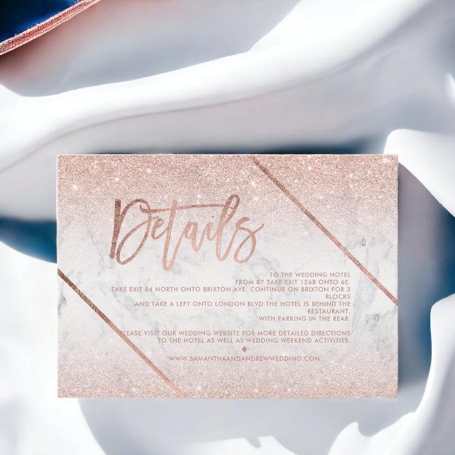 Invitación Rosa oro purpurina guión de mármol boda dirección (Rose gold glitter marble script wedding direction invitation)