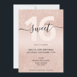 Invitación Rosa Purpurina dorado Sweet 16<br><div class="desc">Elegante Rosa Moderno Purpurina Oro Dulce 16 Invitación. Diseño de plantilla de invitación para 16 años minimalista con letra de guión con letra de caligrafía elegante y brillo de purpurina de oro rosa bush.</div>