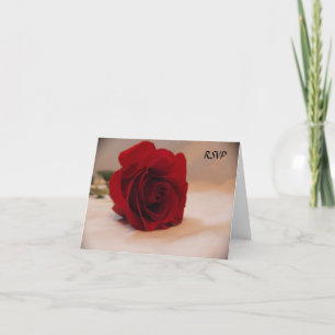 Invitación Rosa rojo elegante RSVP