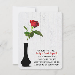 Invitación Rosa Rojo En Vara Negra En Madera Blanca