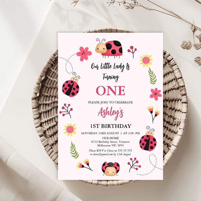 Invitación Rosa Rojo Floral Nuestra Pequeña Ladybug Primer cu (Ladybug 1st Birthday Invitation Template, Editable Our Little Lady Ladybug Birthday Invitation)