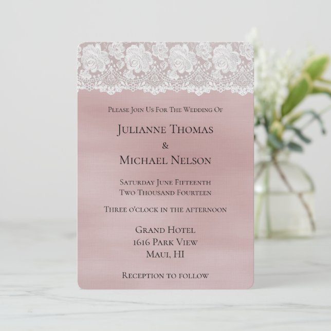Invitación Rosa romántico Rubor Boda floral de encaje blanco  (Anverso de pie)