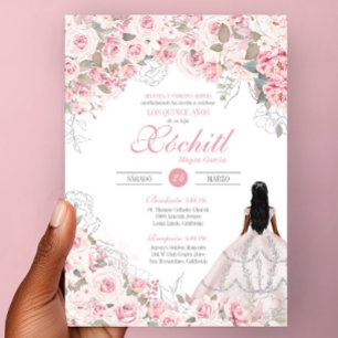 Invitación Rosa Rubor con Rosa de flores plateadas Quinceaner