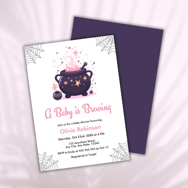 Invitación Rosa: Un bebé está preparando Baby Shower de Hallo (Pink A Baby is Brewing Cauldron Halloween Girl Baby Shower Invitation  )