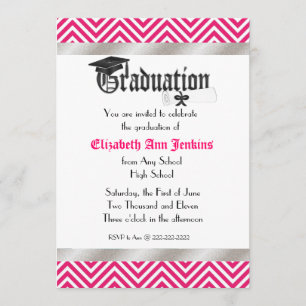 Invitación rosada y blanca de la graduación de