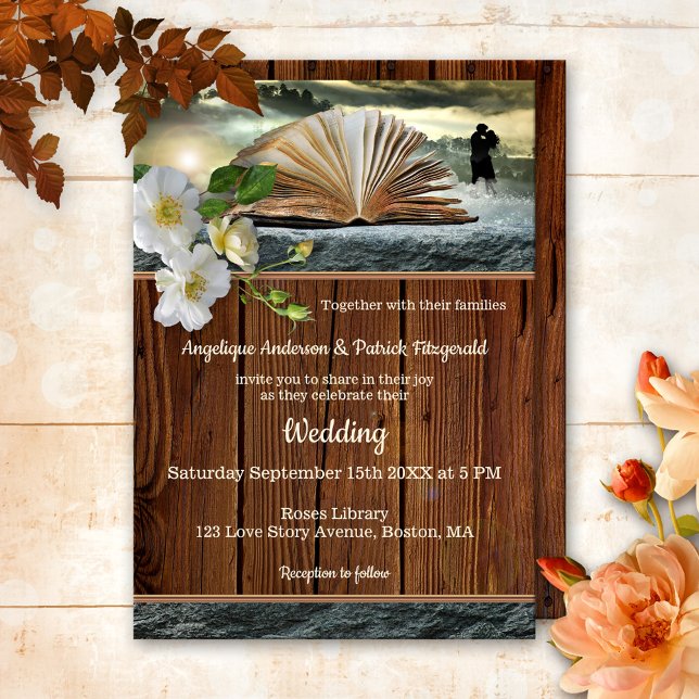 Invitación Rosas aman a Boda de libros de historias o anivers (Artistic wedding invitation featuring roses on a book in a romance novel scene with rustic wood)
