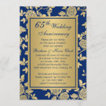 Invitación Rosas de oro en el 65° aniversario azul<br><div class="desc">Rosas ingleses de oro con antecedentes azules Invitación al 65º aniversario del Boda</div>