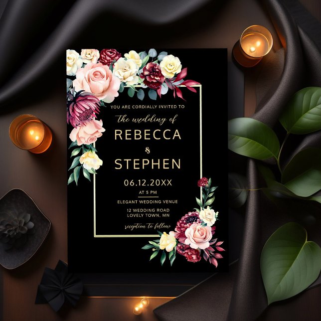 Invitación Rosas modernos de Moody Burgundy Boda negro floral (Subido por el creador)