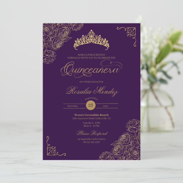 Invitación Rosas morados y dorados elegante Quinceañera (Anverso de pie)