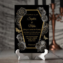 Rosas negras y doradas ataúd gótico elegante boda