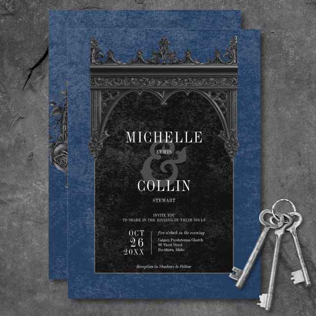 Invitación Rosas negros góticos de doble arco negro Boda azul (Gothic Black Double Arch Black Roses Blue Wedding Invitation)