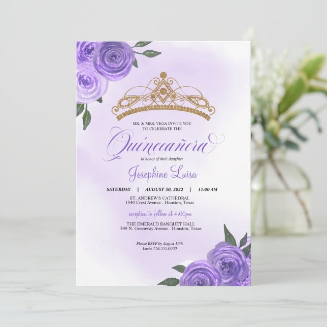 Invitación Rosas púrpuras Golden Tiara Quinceañera Cumpleaños (Anverso de pie)