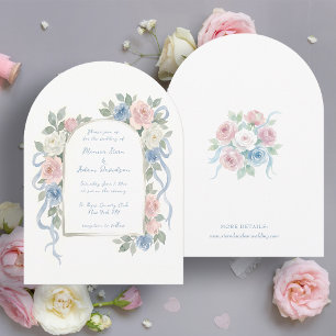 Invitación Rosas rosadas pastel, blancas y azules con arco de