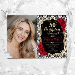 Invitación Roses rojas Black White Damask Photo 50th Birthday<br><div class="desc">Elegante invitación de 50 años floral femenina con tu foto. Diseño rojo blanco y negro de cristal con oro falso purpurina. Presenta un patrón de damasco blanco y negro, rosas rojas, fuente de guión y confeti. Perfecto para un elegante fiesta de celebración de cumpleaños. Personaliza con tus propios detalles. ¡Se...</div>