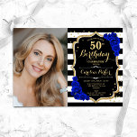 Invitación Royal Blue Black Stripes Foto 50 cumpleaños<br><div class="desc">Elegante invitación de 50 años floral femenina con tu foto. Diseño azul real de color blanco brillante con oro falso purpurina. Presenta rayas blancas y negras, rosas azules de zafiro, fuente de guión y confeti. Perfecto para un elegante fiesta de celebración de cumpleaños. Personaliza con tus propios detalles. ¡Se puede...</div>