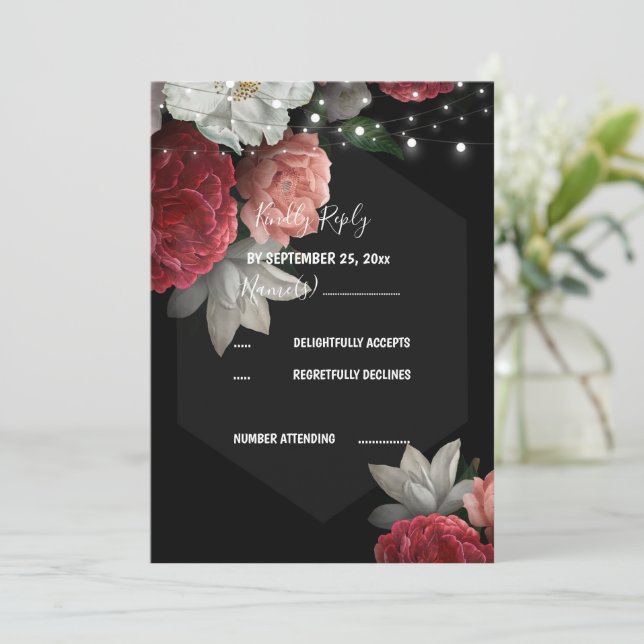 Invitación RSVP con luz de cadena floral de Borgoñ (Anverso de pie)