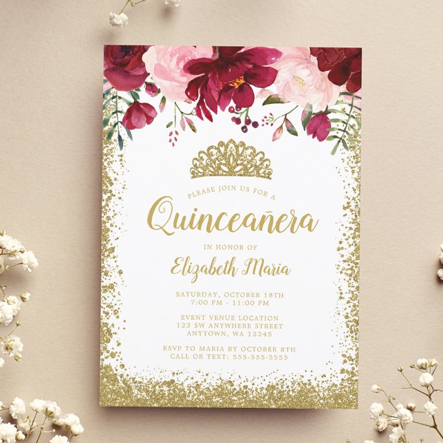 Invitación Rubor Burgundy Floral Gold Tiara Quinceanera (Subido por el creador)