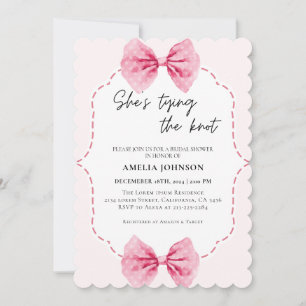 Invitación Rubor Pink Bow ella está atando la ducha nupcial