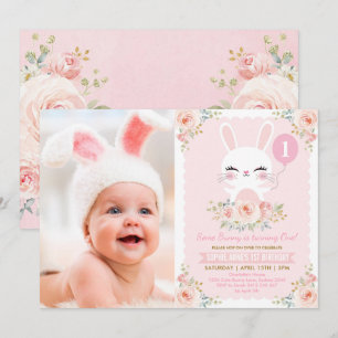 Invitación Rubor Pink Floral Bunny Rabbit Primer Fiesta de cu