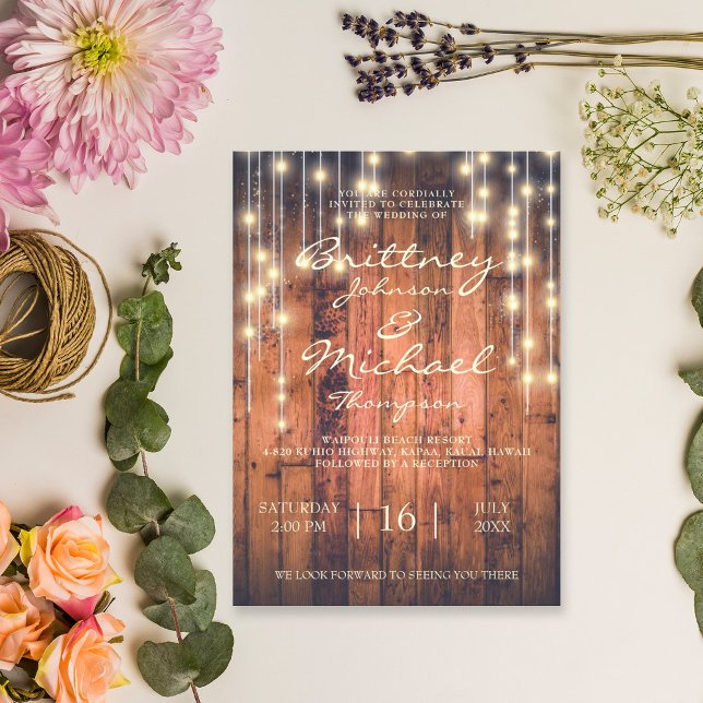 Invitación Rustic Brown Wood String Lights | BODA (Subido por el creador)