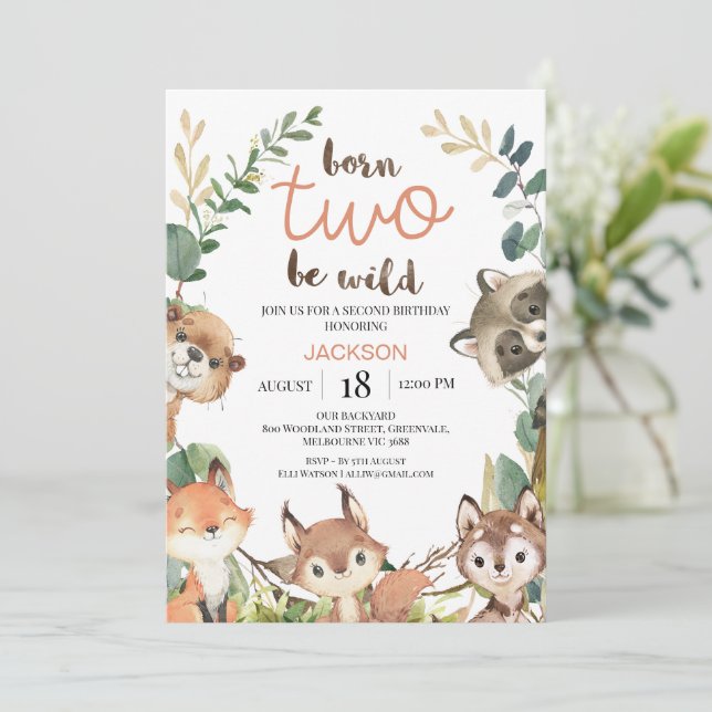 Invitación Rustic Brown Woodland Born Two Be Wild Birthday (Anverso de pie)