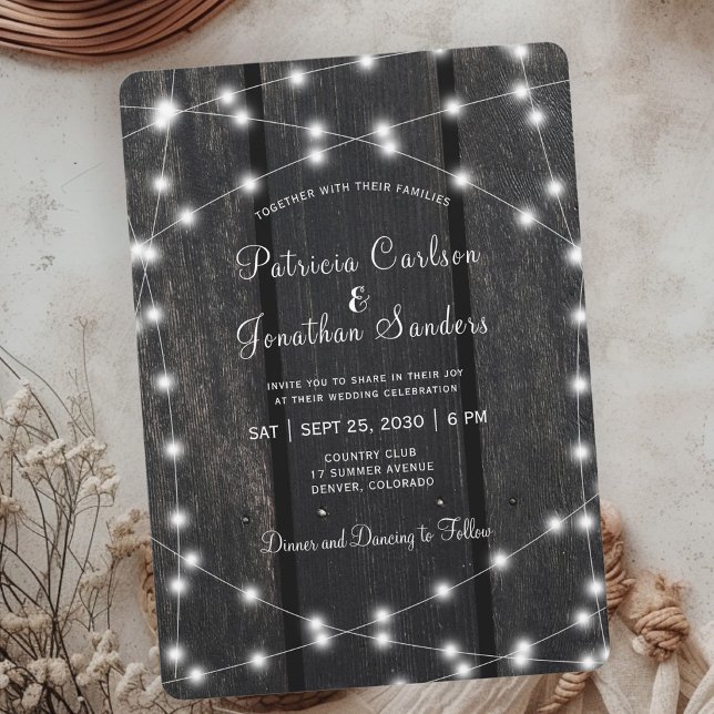 Invitación Rustic country barn wood string lights wedding (Subido por el creador)