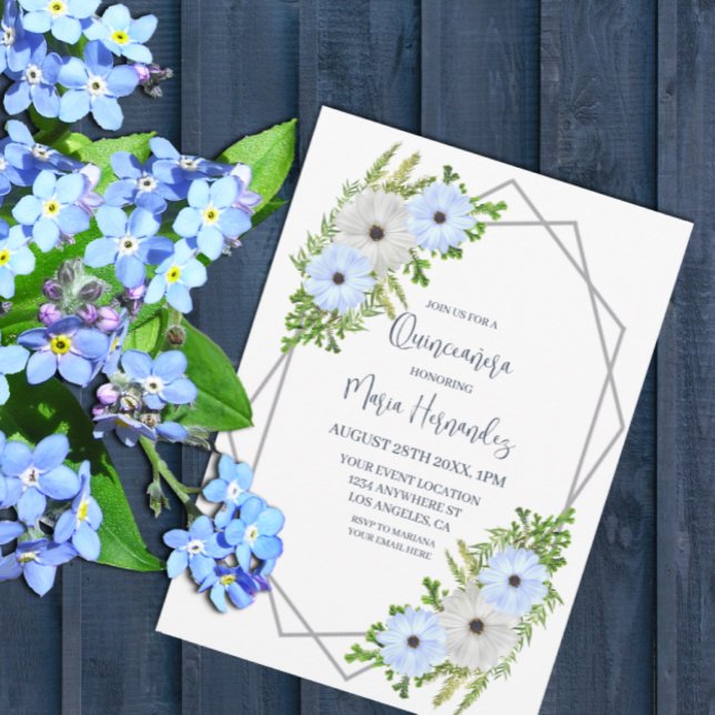 Invitación Rustic Light Blue and White Floral Quinceañera  (Subido por el creador)