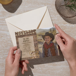 Invitación Rustic western you are wanted photo birthday