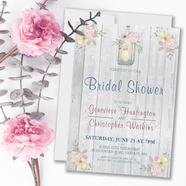 Invitación Rústica Floral Barn Wood Lantern Bridal Shower (RUSTIC FLORAL BARNWOOD LANTERN BRIDAL SHOWER INVITATION)