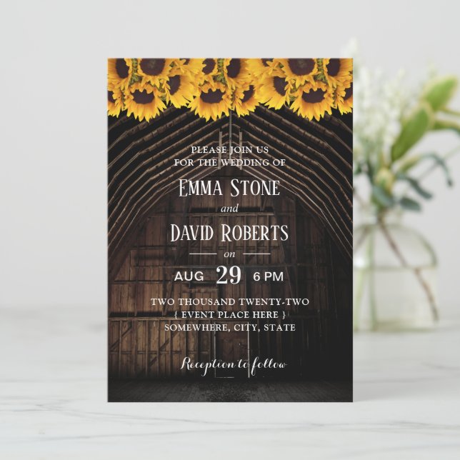 Invitación Rústico Boda de granero de cosecha floral de giras (Anverso de pie)