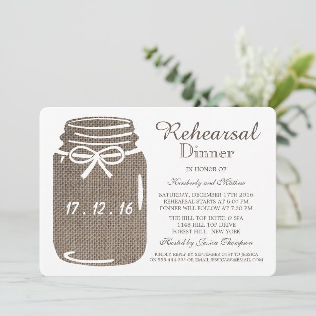 Invitación Rústico Burlap Mason Jar Boda Ensayo Cena (Anverso de pie)